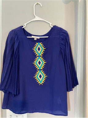Ya Los Angeles geometric embroidered top, size small